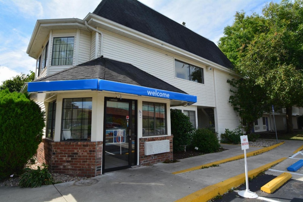 Motel 6-Wethersfield, CT - Hartford